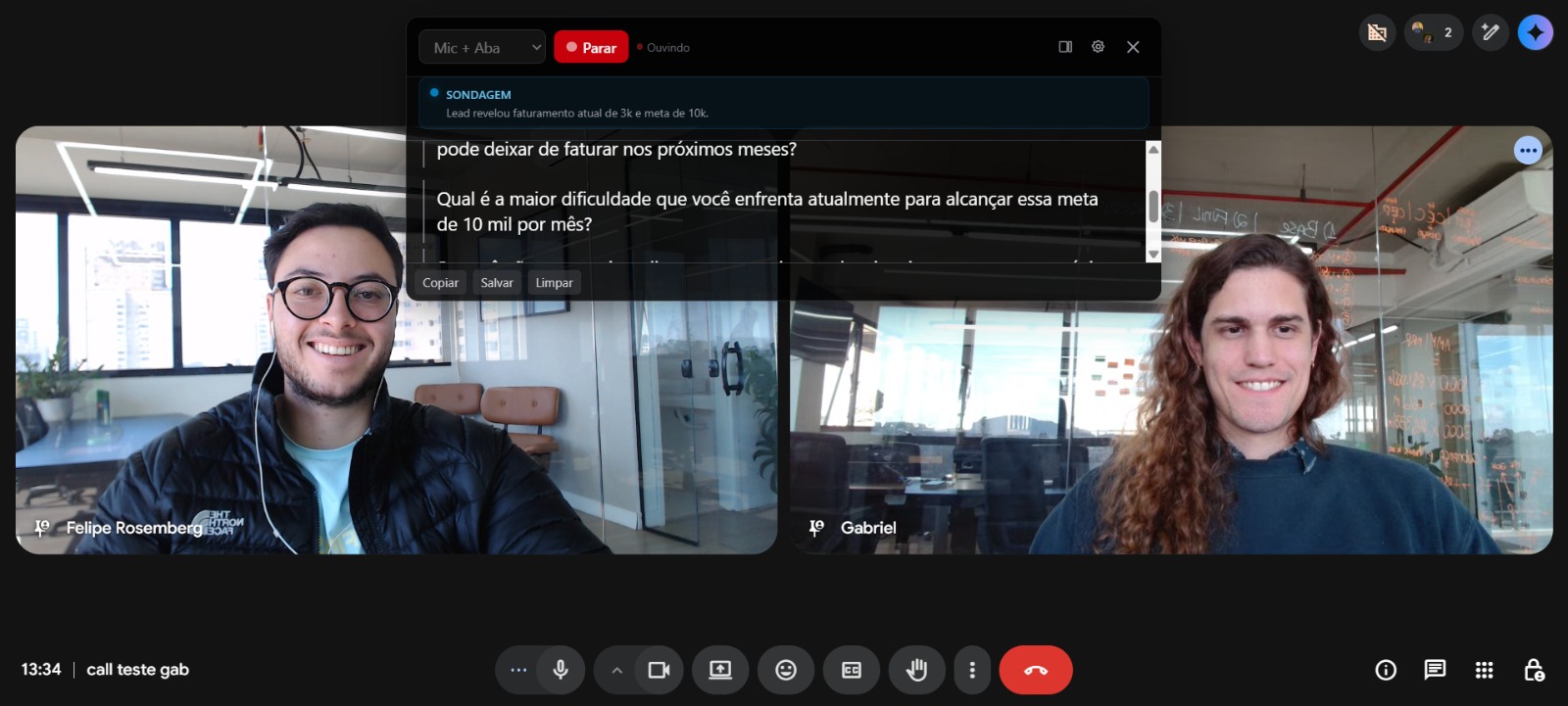 Sales Pitch funcionando ao vivo durante uma reunião no Google Meet